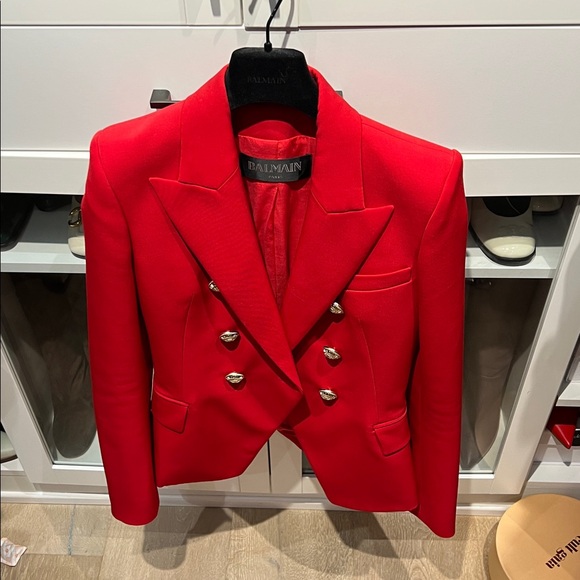 Balmain double breasted wool blazer never worn size 36.